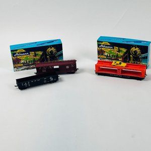 Athearn Trains 3 HO Scale Train Cars  Box Car, Coal Car & Car Carrier w One Car